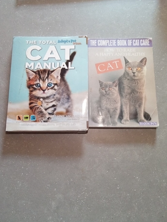 cat books Other - The Total Cat Manual - Blue Cover Cat Care Guide